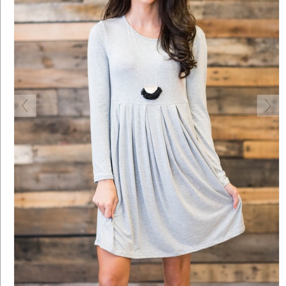 Worn Once! Grey dress with pockets!